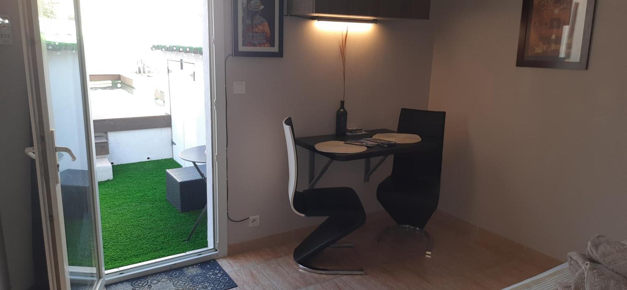 Spacieuse, Independante, 5mn De La Gare Privatunterkunft Narbonne